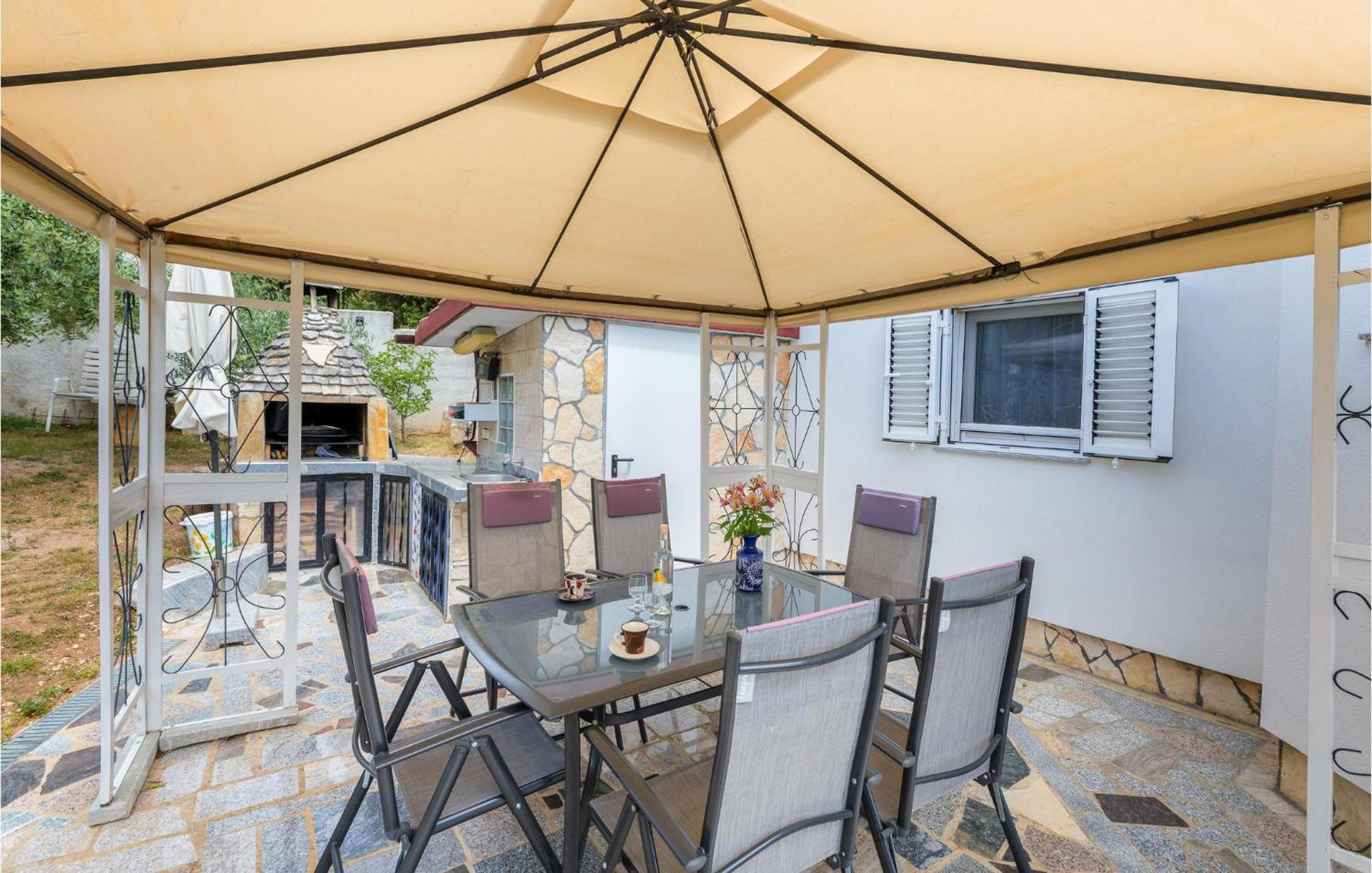 Beautiful Apartment In Barbariga With Kitchen Dış mekan fotoğraf