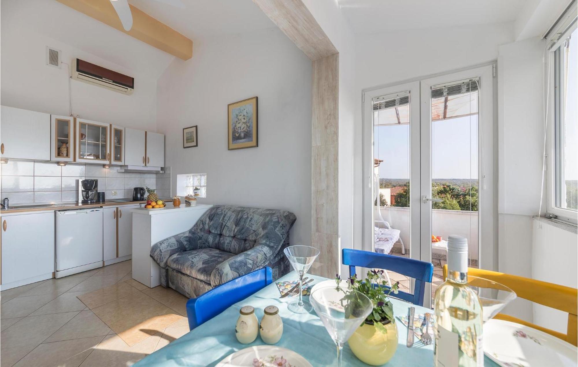 Beautiful Apartment In Barbariga With Kitchen Dış mekan fotoğraf