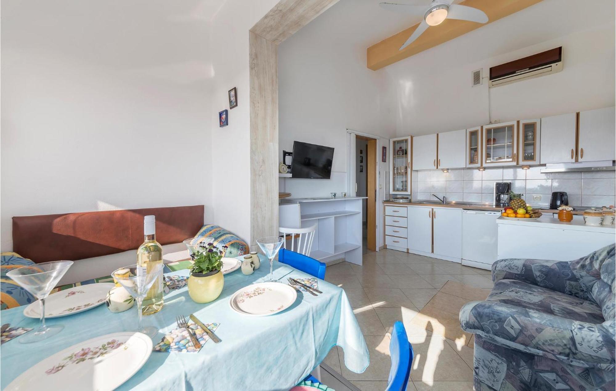 Beautiful Apartment In Barbariga With Kitchen Dış mekan fotoğraf