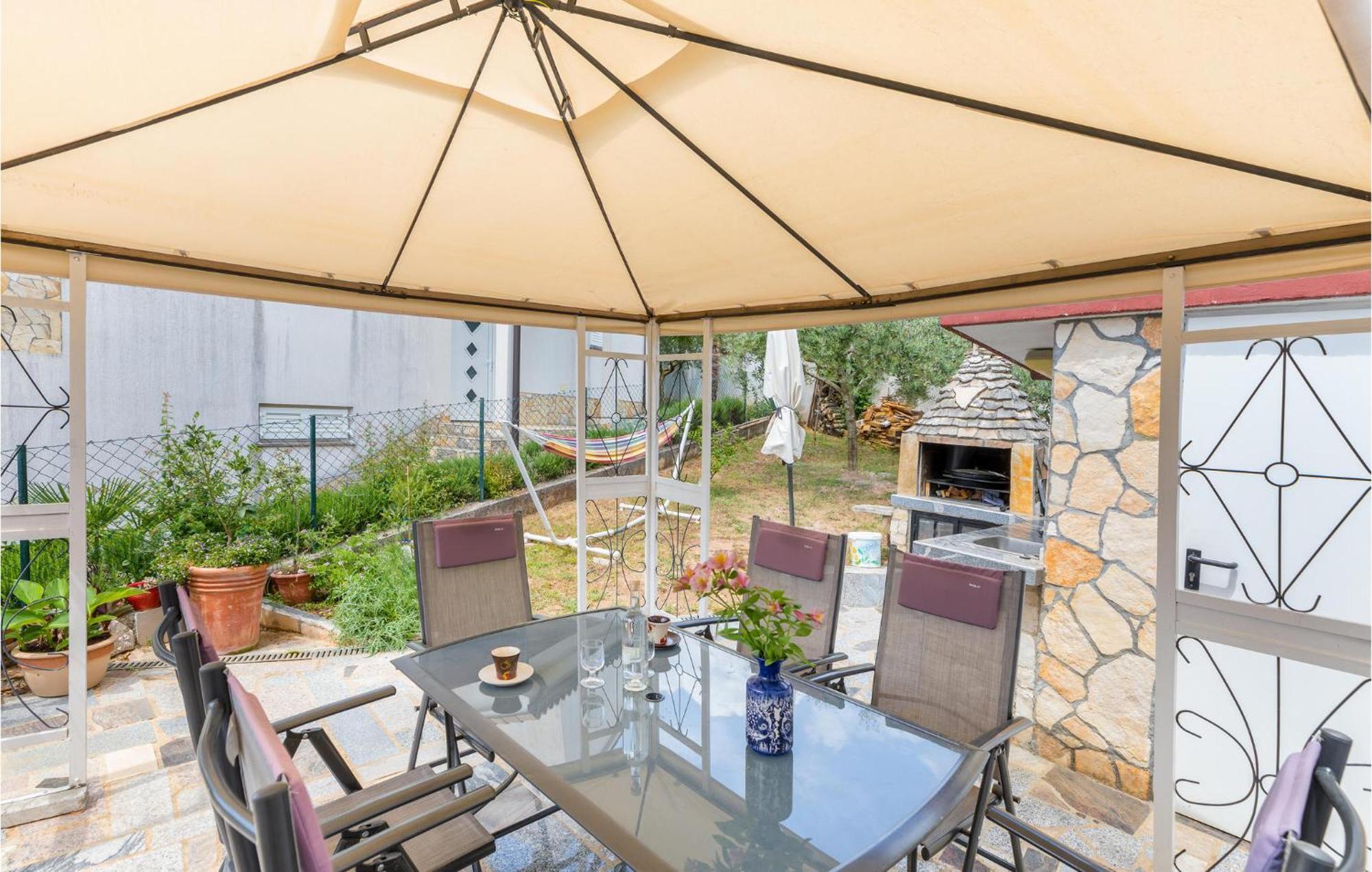 Beautiful Apartment In Barbariga With Kitchen Dış mekan fotoğraf