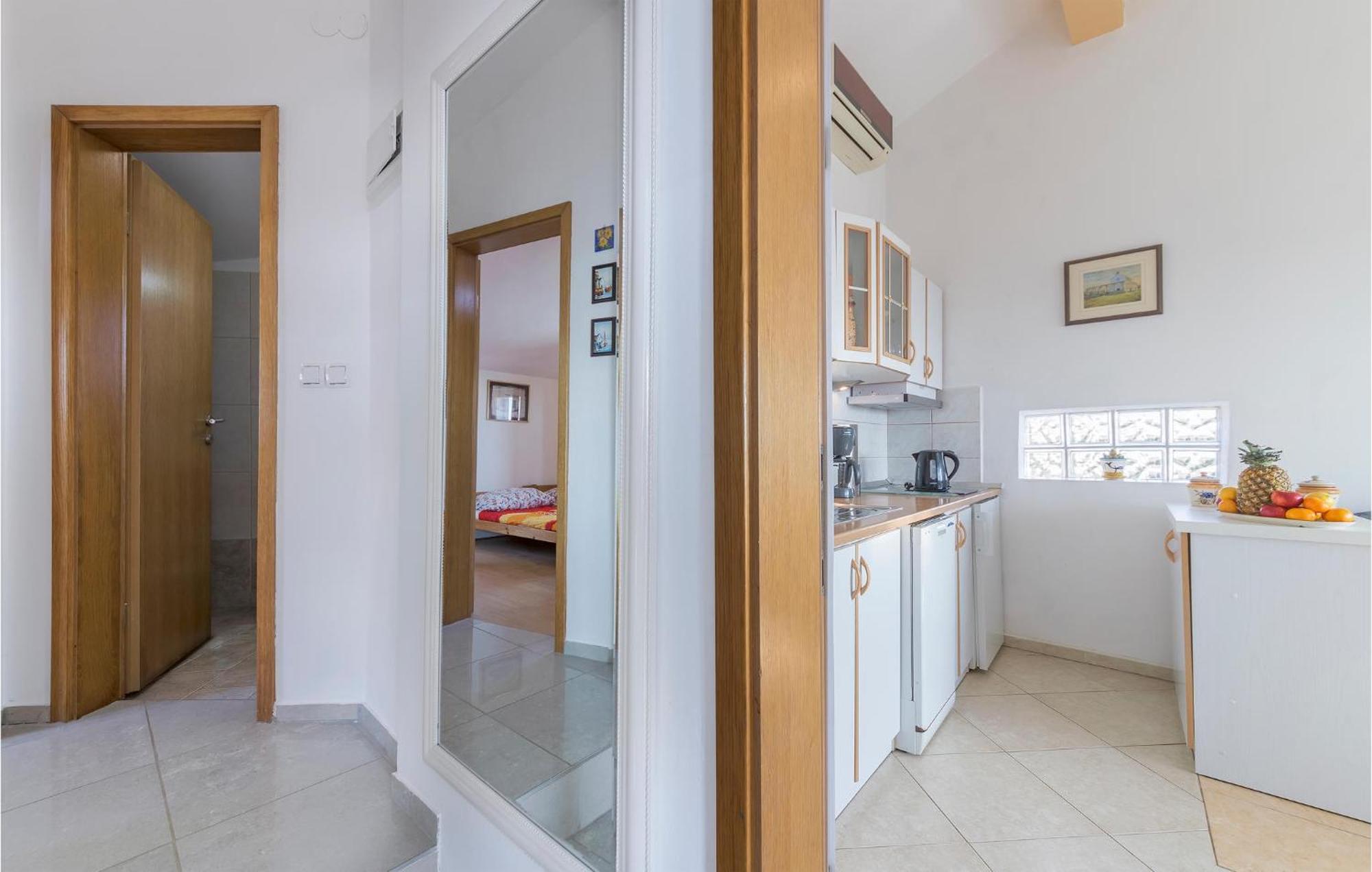 Beautiful Apartment In Barbariga With Kitchen Dış mekan fotoğraf